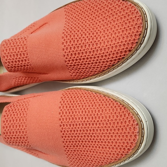 UGG Sammy Slip-on Coral Knit sneakers (w size 9) - Picture 5 of 10